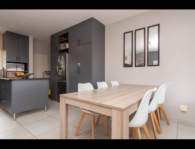 2 BEDROOM TOWNHOUSE SOLD IN GLENVISTA